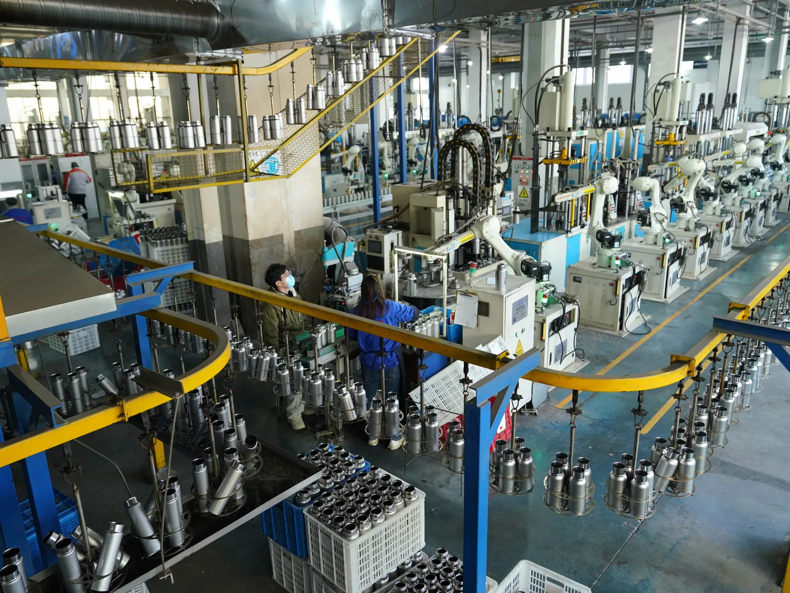 VALLERSE FORGE titanium drinkware production floor